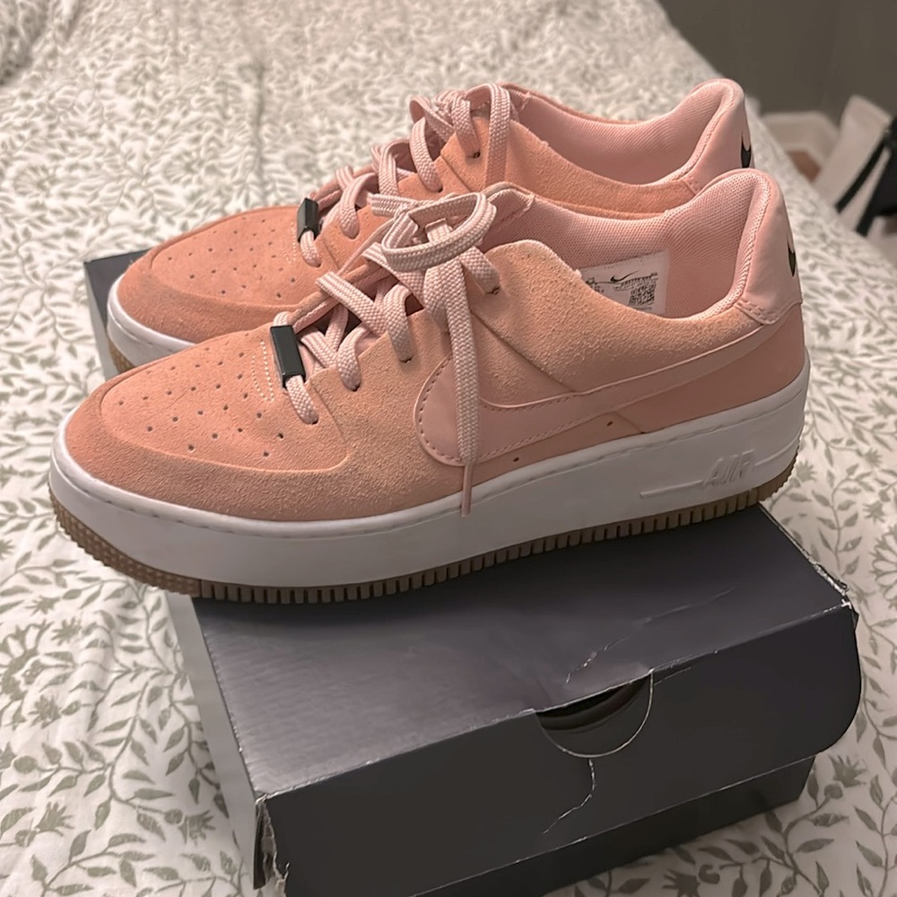 Pink Air Force 1